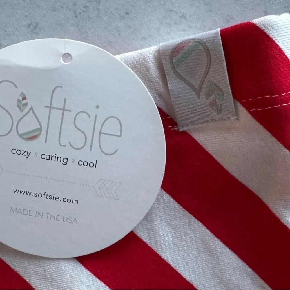 NWT Softsie Kids Fleece Neck Warmer Skiing Gaiter Hiking Running Holiday Print